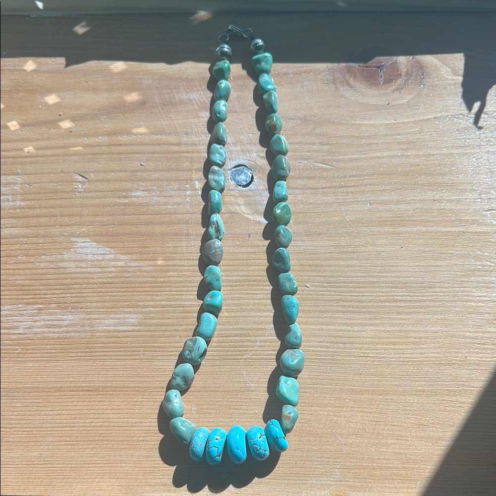 Native American Turquoise Beaded Necklace 195$